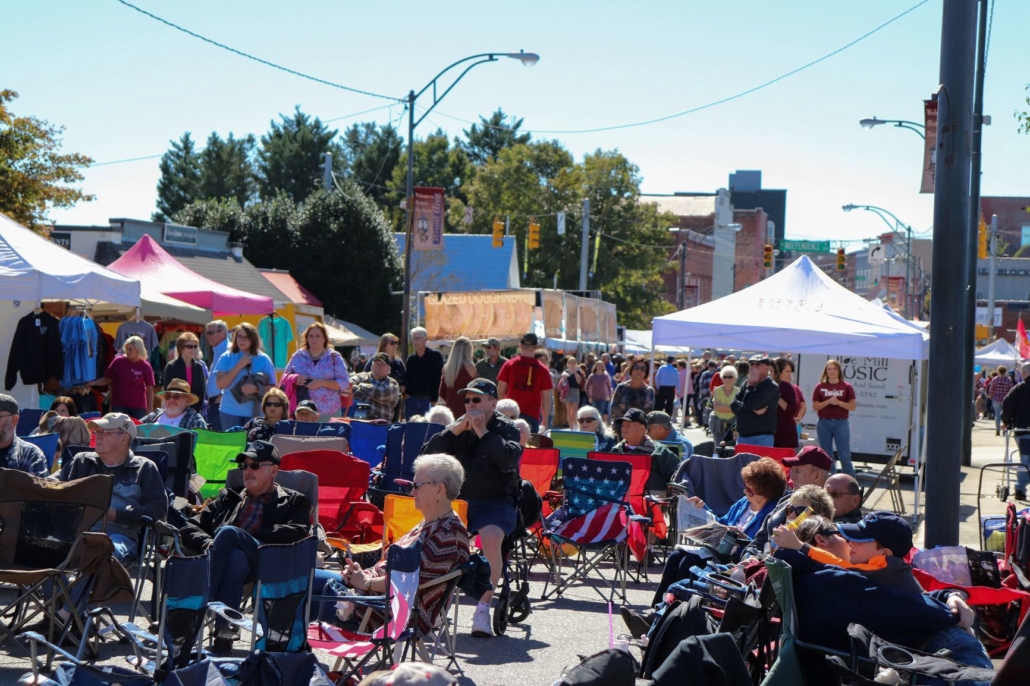 Bandstand / Activities / Attractions Schedule Autumn Leaves Festival™